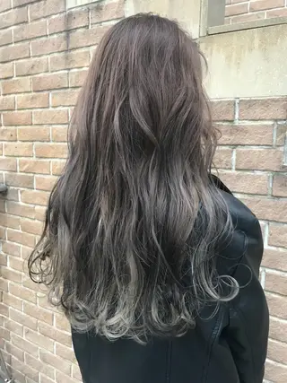 ロング カラー パーマ ヘアアレンジ メンズ キッズ ネイル マツエク・マツパ サロンドミルク 渋谷高比良のヘアスタイル