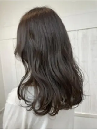 ミディアム カラー パーマ ヘアアレンジ 【ヘアケア特化型】 newi天王寺のヘアスタイル