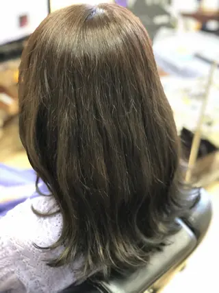 ミディアム カラー 石塚 浩のヘアスタイル