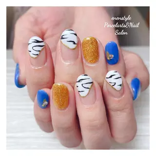 ミディアム ネイル 🐾enen style 🐾のネイルデザイン