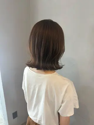ミディアム Babylone 飯尾 香音のヘアスタイル
