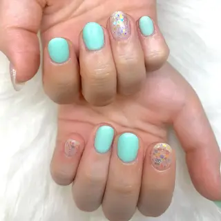 ネイル リスブラン🌱 IKUMIのネイルデザイン