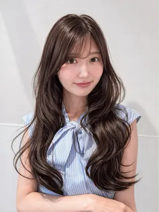 ロング 表参道小顔カット前髪 割れ改善クロスパーマのヘアスタイル