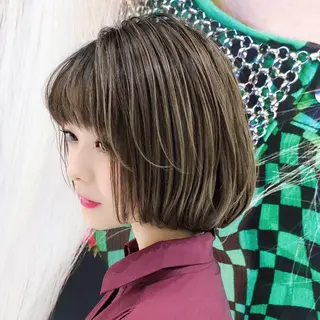 ミディアム カラー 趙 英来のヘアスタイル