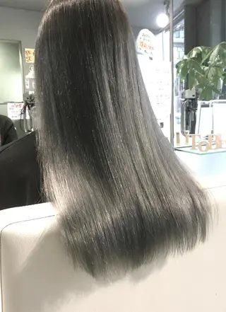 ロング カラー 中江 麻友のヘアスタイル