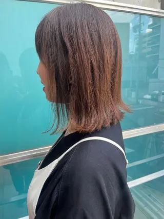 ミディアム カラー 久木原 ゆりのヘアスタイル