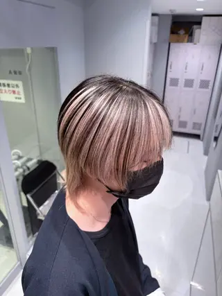 ミディアム カラー メンズ NANA🦖 ハイトーンデザインのヘアスタイル