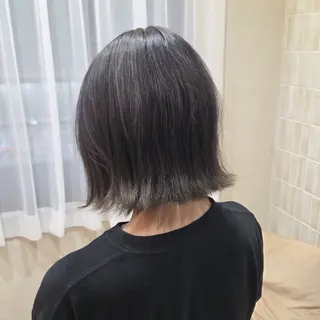 ショート カラー ヨクト/当日予約️◎ 赤み消し透明感カラーのヘアスタイル