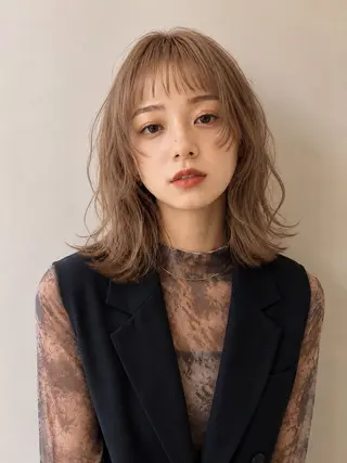 セミロング カラー "オトナ髪”/ LAKA TOCCAのヘアスタイル