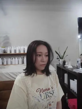 ミディアム 三浦 瑠音のヘアスタイル