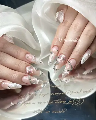 ネイル M🌷nail 長さだし専門店のネイルデザイン