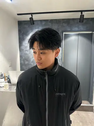 ショート パーマ メンズ 💈原宿指名No.1 センターパート💈のヘアスタイル