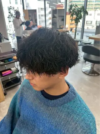 ショート カラー パーマ メンズ 🔥ニュアンス フェザー小林海斗🔥のヘアスタイル