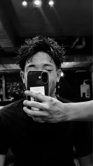 ショート 初回限定/ミニモ限定 激安/ 束感ヘアのヘアスタイル