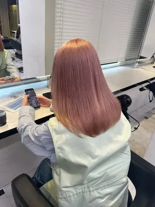 セミロング カラー ヘアアレンジ ピンク・ベージュ🩰 カラー🫧とらのヘアスタイル