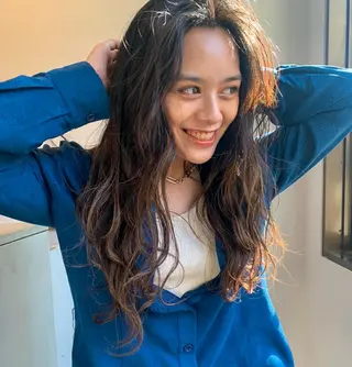 ミディアム カラー パーマ CEINE+ officialのヘアスタイル