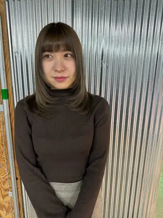 セミロング カラー 美髪ナチュラルヘア のぐちよしきのヘアスタイル
