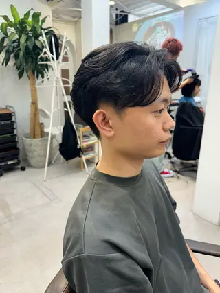 ミディアム パーマ メンズ 似合う髪型見つけます AYAKAのヘアスタイル