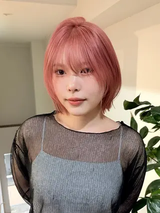 ショート カラー ハッシュカット&艶々 ハイトーン/ミワのヘアスタイル