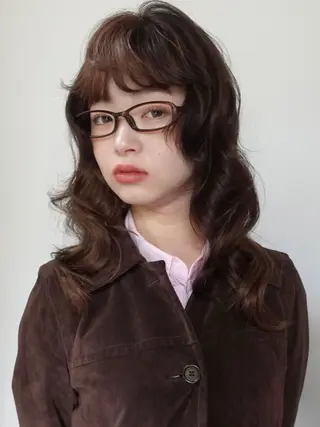 ミディアム 保坂 ひなたのヘアスタイル