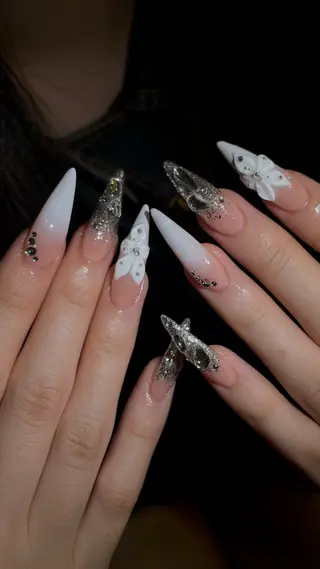ネイル lillion🌙 anのネイルデザイン