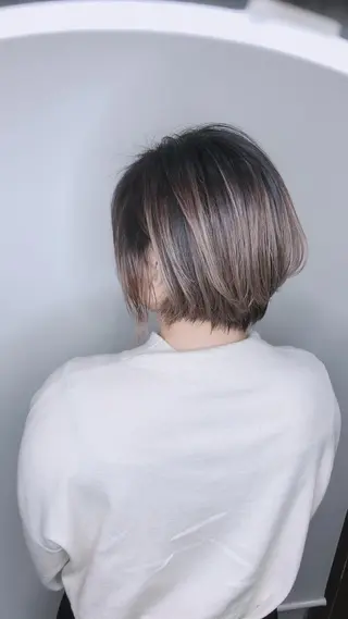 ショート カラー NINE+/代表 ブリーチ特化型サロンのヘアスタイル