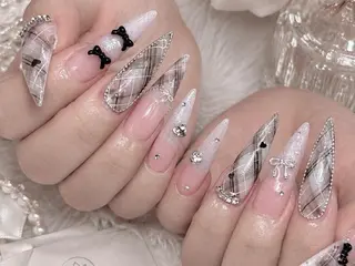 ネイル Lumi Shinokuboのネイルデザイン