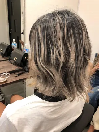 セミロング 100%高級人毛使用 LANIUMEDAのヘアスタイル