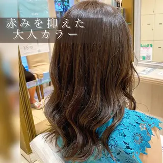 ミディアム カラー 似合う髪型見つけます AYAKAのヘアスタイル