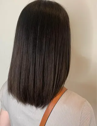 カラー 塚本 悠里のヘアスタイル
