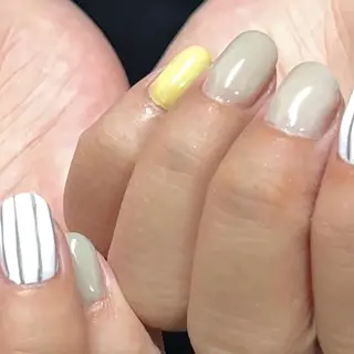 ネイル MANAMI🫧🫖 /ごてごて アートのネイルデザイン