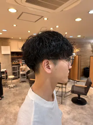 ショート パーマ メンズ 🔥メンズカラー🔥 セヤシュウヘイのヘアスタイル