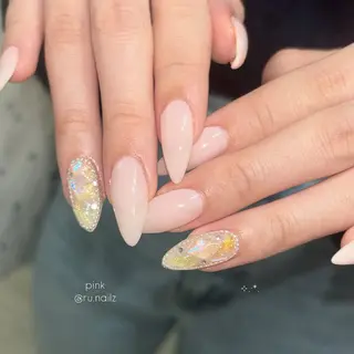 ネイル LIAn.🎀 Munakataのネイルデザイン