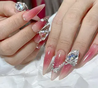 ネイル Hin Hana Nailのネイルデザイン