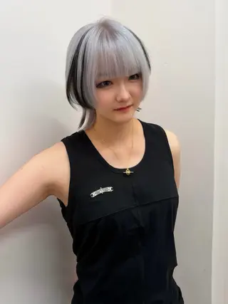 ショート レイヤーカット カラー/MAHIROのヘアスタイル