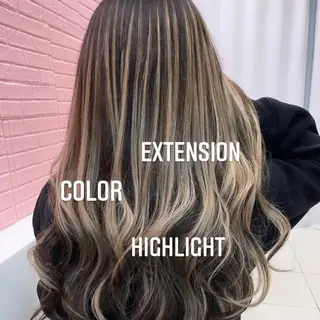 ロング カラー エクステ🩵ブリーチ 韓国ヘア🩵KAEのヘアスタイル