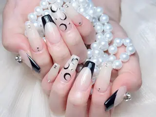 ネイル M🌷nail 長さだし専門店のネイルデザイン
