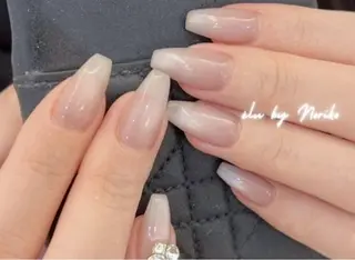 ネイル エルバイノリコ伊藤 パラジェル取扱店のネイルデザイン
