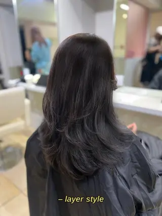 ロング 海外風レイヤー🎀 新宿MOMOKA🍑のヘアスタイル
