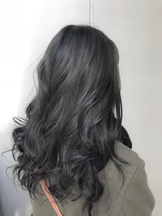 セミロング カラー 【透明感、艶髪】西村 有司のヘアスタイル