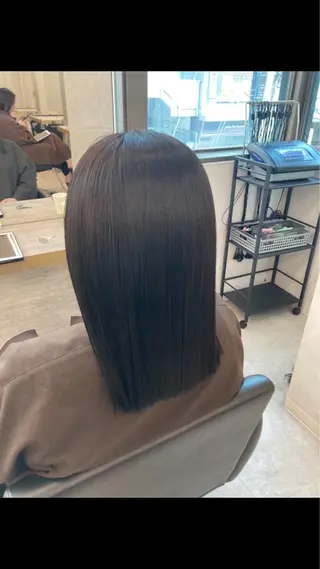 セミロング カラー 髪質改善🫧 ミタセイヤのヘアスタイル