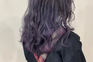 カラー white.梅田 デザインカラー🦄のヘアスタイル
