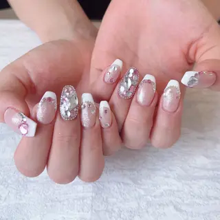ネイル リスブラン 🎀MIKAのネイルデザイン