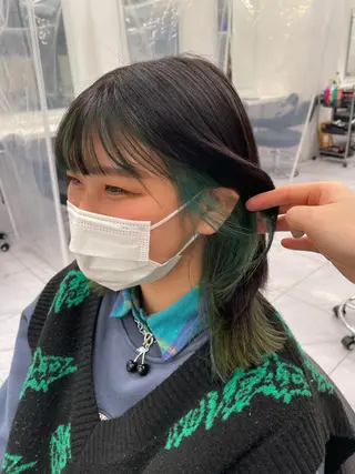セミロング カラー 抜け感レイヤー︴ ニュアンスカラーのヘアスタイル