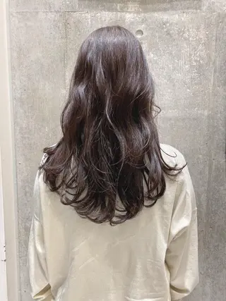ロング 松平 葵のヘアスタイル