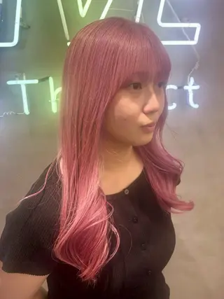 セミロング カラー ハイトーン推しカラー Shosei/心斎橋のヘアスタイル