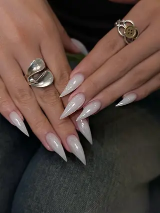ネイル VELA ネイルサロンのネイルデザイン
