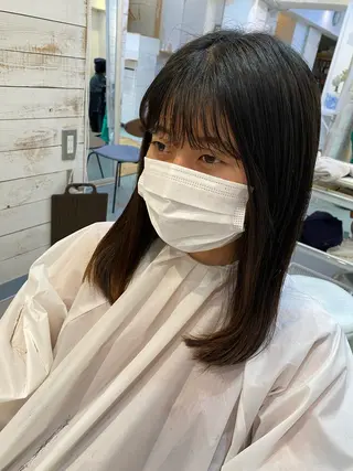 セミロング 天神最安値エクステ カラーレイヤーカットのヘアスタイル