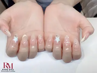 ネイル YURI Chanのネイルデザイン