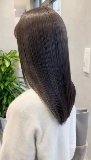 セミロング カラー Eleanor枚方店 店長　飛鳥　薫のヘアスタイル